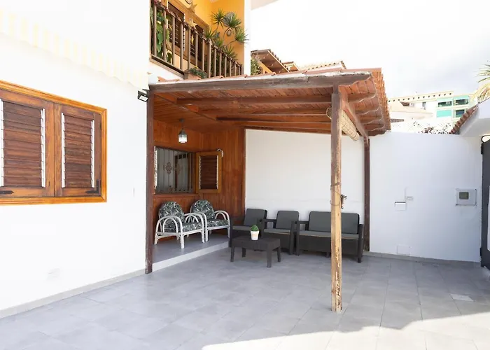 Live Los Corales Caletillas Con Piscina *